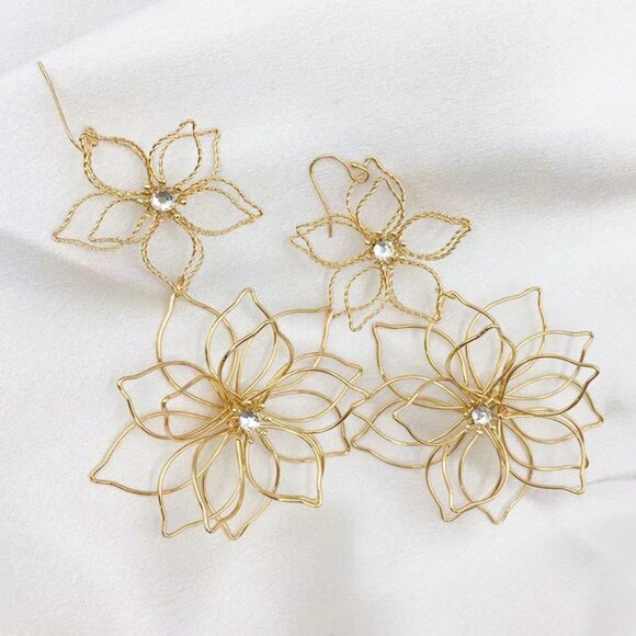 ZARA NEW Double Flower Gold Dipped Rhinestone Accent Wired Dangle Earrings - Picture 5 of 7